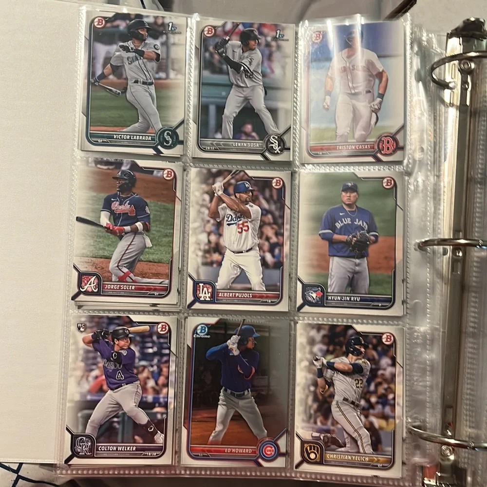 Binder with approx 40 card pages filled front in back at 18 cards per page - Picture 10 of 16